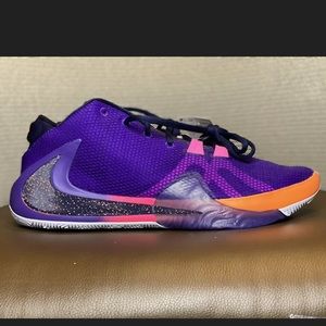 Nike Zoom Freak 1 DA4811-500 Size 11 No Box